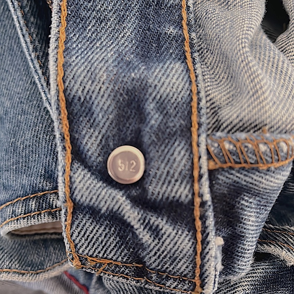 VTG 90’s Levi’s 550 High Waisted Jeans: Size 12 - Picture 5 of 7